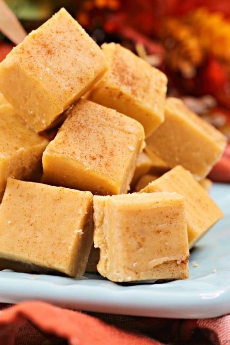 Pumpkin Fudge With Marshmallow Fluff, Pumpkin Fudge 3 Ingredient, Pumpkin Fudge Recipe, Pumpkin Spice Fudge, Pumpkin Pie Fudge, Thanksgiving Sandwich, Pumpkin Fudge, Recipes Pumpkin, Cookie Making