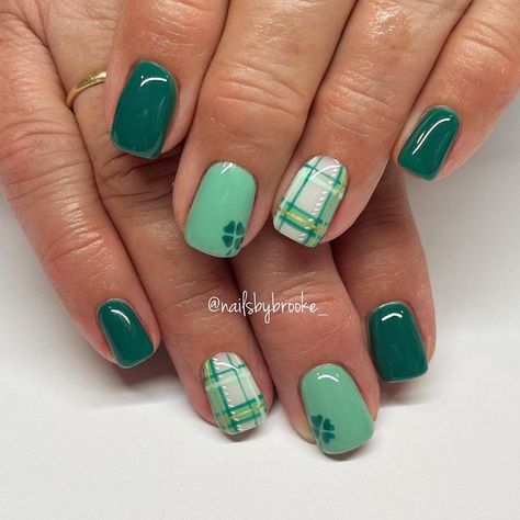 Fun St Patricks Day Nails, St Paddy’s Day Nails, March Madness Nails, Patrick Nails, St Patricks Nail Designs, Shamrock Nails, Nail Ideas Trendy, Saint Patrick Nail, St Patrick's Day Nails