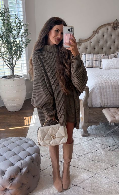 Free People Outfits Fall, Winter Style Guide, Southern Curls And Pearls, Free People Swim, Single Dress, Classy Winter Outfits, Sweater Dress Outfit, Fall Attire, Cute Maternity Outfits