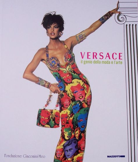 VERSACE Modeling Goals, Versace Aesthetic, Versace 90s, Monroe Dress, Irving Penn, Versace Spring, Formal Fashion, 90s Supermodels, Versace Fashion