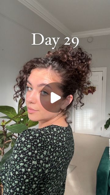 Sophie Marie on Instagram: "Quick & easy curly updo versatile for any occasion @sophiemariecurly   Day 29 of 30 days of curly hairstyles! ✨🗓️✨  I LOVE this easy updo, it’s a clip from @bootsuk it’s called “Boots side style jaw clip tortoiseshell” on their website, they have in store too 💫 I like how the clip flattens the hair unlike a regular claw clip and blends in with the updo.  ➰ I used some mini claw clips also from boots to shape the hair at the front and secure it. You may not need to do this depending on length of hair etc   Have you guys enjoyed this series? I can’t believe it’s nearly over I’ve really enjoyed making these styles for you all and experimenting with my curls ✨🥰  #curlyhair #curly #curlyhairstyle #hairstyle #curlyhairdontcare #hairstyleideas #updo #messybun #messy Easy Curly Updo, Mini Claw Clips, Length Of Hair, Easy Updo, Jaw Clip, Fancy Hair, Curly Updo, Easy Updos, Clip Hairstyles