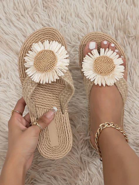 Women Slides, Stylish Sandals, Travel Shoes, Womens Sandals Flat, Chevron Pattern, Toe Rings, Thong Sandals, Flip Flop, Womens Slippers