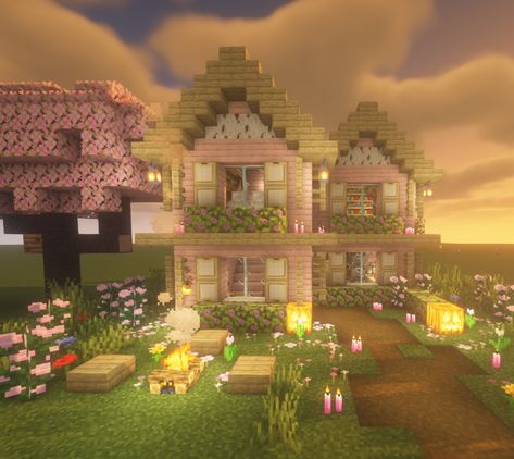 Cute Minecraft Base Ideas, Cute Pink Minecraft House Vanilla, Pink Minecraft House Cottage, Coquette Minecraft House, Cute Small Minecraft Houses, Enchanting Room Minecraft Design, Minecraft Pink Castle, Girly Minecraft Houses, Spiral Staircase Minecraft