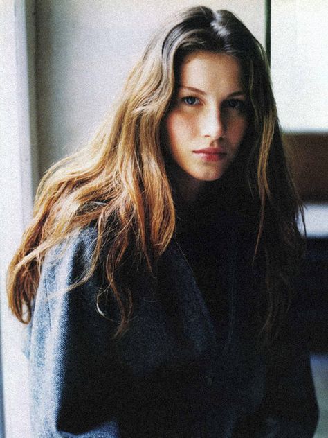 young Gisele Gisele Bundchen, Long Hair, A Woman, Hair, Black