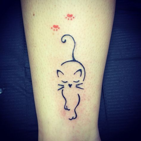 Because I love ginger cats Ginger Tattoo Ideas, Ginger Cat Tattoo, Ginger Tattoo, Cat Tattoos, Ginger Cat, Ginger Cats, Cat Tattoo, Tattoos And Piercings, Infinity Tattoo