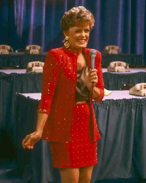 Rue McClanahan as 'Blanche Devereaux' on 'The Golden Girls' Blanch Devereaux Style, Blanche Devereaux Aesthetic, Blanche Devereaux Outfits, Blanche Devereaux Style, Golden Girls Costumes, Rue Mcclanahan, Blanche Devereaux, Cruise Clothes, Romantic Essence