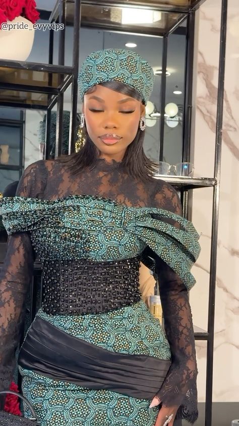 @ozzainee looking like a bag of money in this #AnkaraDress 🤩💰 Makeup / video : @mimililious_ Outfit:… | Instagram African Print Skirt Ankara Styles, Beading Styles, Yoruba Fashion, Course Flyer, Bag Of Money, Minna Fashion, Aso Ebi Lace Styles, African Bridal Dress, Nigerian Outfits