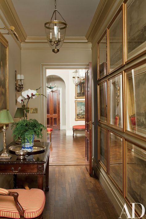 Park Avenue Apartment, Traditional Staircase, Entrance Way, New York City Apartment, Foyer Decorating, Entry Hallway, New York Apartment, In This House, Entry Hall