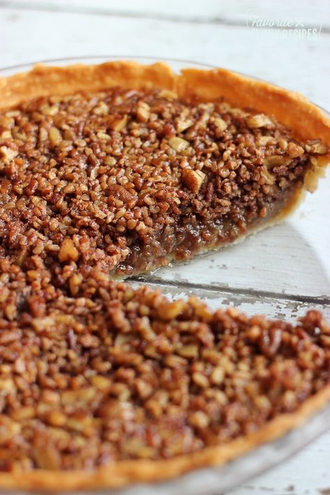 This Pecan Pie is INCREDIBLE. I love the nutty, brown sugar taste of pecan pie and brown butter is the perfect addition! #pecanpie #brownbutter #thanksgivingpie #pie #dessert #pecanpiedessert #pecandessert #thanksgiving #FavoriteFamilyRecipes Island Pecan Pie, Sees Fudge Recipe, Brown Butter Pecan Pie, Butter Pecan Pie, Guam Recipes, Pecan Desserts, Chocolate Meringue, Thanksgiving Pies, Pecan Pie Recipe