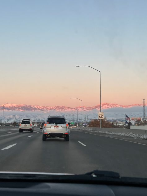 Boise mountains Boise Aesthetic, Boise Idaho Aesthetic, Idaho Aesthetic, Idaho Living, Future Manifestation, Moscow Idaho, Idaho City, Romanticizing School, Colorado Winter