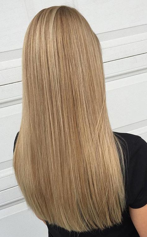 Medium Blonde Hair Color, Warm Blonde Hair, Blonde Lowlights, Medium Blonde Hair, Medium Hair Color, Brown Ombre Hair, Dyed Blonde Hair, Blonde Hair Color Ideas, Light Blonde Hair