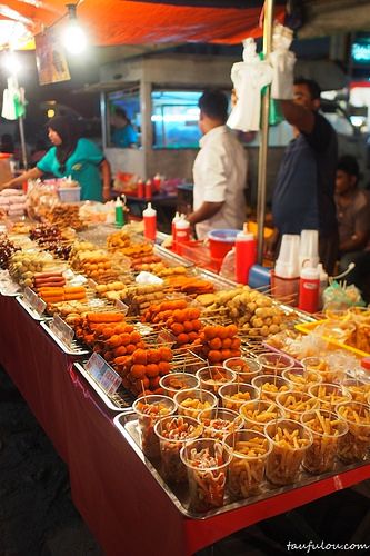 Tusok Tusok Food, Tusok Tusok Street Food, Street Food Business Ideas, Street Food Korea Night, Night Market Ideas, Street Foods Philippines, Philippine Street Food, Night Market Aesthetic, Night Street Food