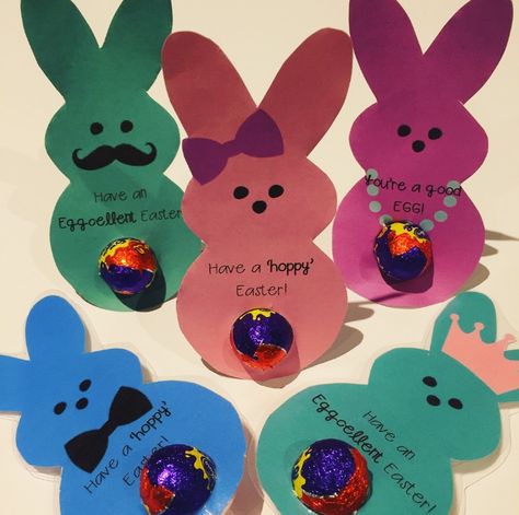 Add a small easter egg to these templates as the bunny tail and stand them up on your students desk as an Easter gift.Four different sayings-Have a hoppy easter- have an eggcelent easter- Some bunny t Small Student Gift Ideas, Easter For Students, Easter Student Gifts, Small Easter Gift Ideas, Easter Gifts For Students, Presents For Students, Small Easter Gifts, Realtor Ideas, Teacher Presents