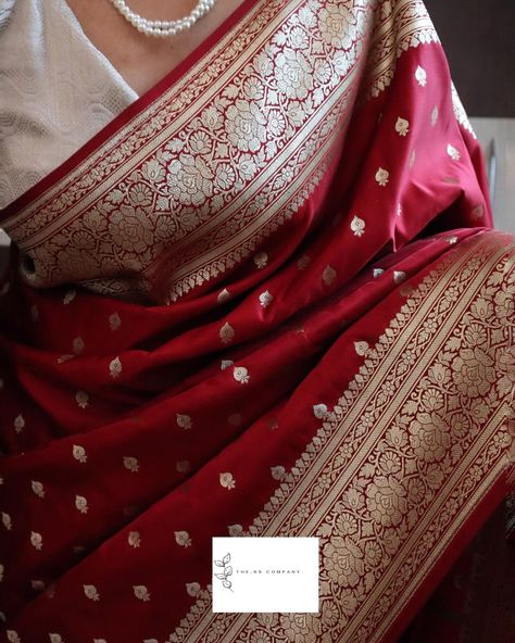 ~ZUBAIDA~ {Pre Order 4/8 Weeks •Dm For Enquiries} Embracing timeless elegance with this classic handloom katan silk saree, featuring intricate Banarasi zari motifs and a beautifully stitched blouse. Perfect blend of tradition and comfort…🕊️ - - - - - - - - - - #saree #sareeblouse #modestclothing #fashion #ootd #foryou #sareeuk #katansaree #pure #handwork #banarasisaree #zardozi #uk #bridalsarees #nikah #bengalibride #asianbride #bengali #bengaliwedding #stylish #clothes #asianfits #ootd #... Red Benarasi Saree Bride, Bengali Saree Aesthetic, Banarasi Saree Look For Wedding, Banarasi Silk Saree Bridal, Saree With Hijab, Saree Pattern, Elegant Sarees, Katan Saree, Bengali Saree