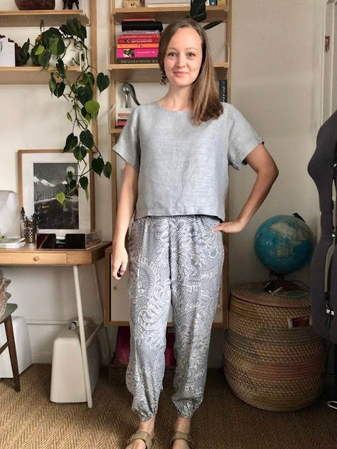 Diary of a Chain Stitcher : Linen Cielo Top and Rayon Pietra Pants Hack Pietra Pants, Cielo Top, Gender Euphoria, Trouser Pattern, Sewing Pants, Handmade Holiday, Indie Design, Diy Style, Pants Pattern