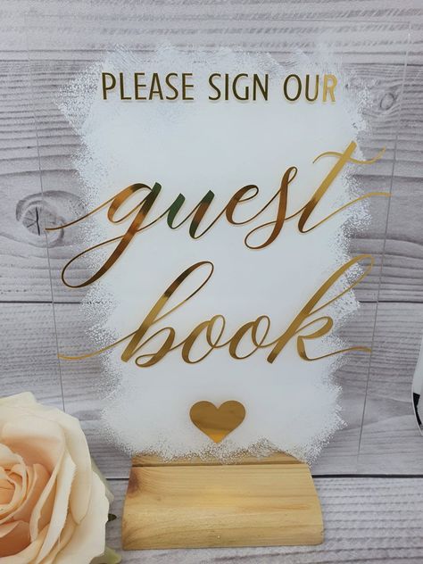 Cameo Wedding Ideas, Diy Acrylic Sign Wedding, Cricuit Ideas Diy Projects Wedding, Cricut Wedding Diy, Glowforge Wedding Projects, Cricket Wedding Projects, Cricut Wedding Decorations, Perspex Wedding Signs, Wedding Cricut Ideas