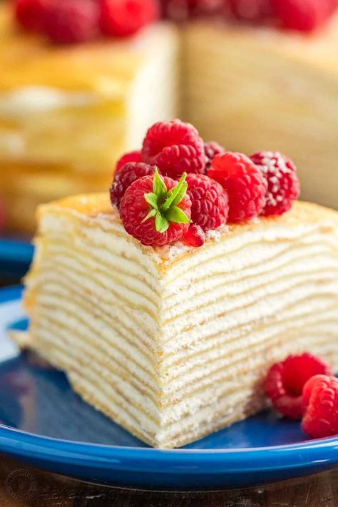 Crepe Cake Recipe - NatashasKitchen.com Crepe Layer Cake, Blender Crepes, Crepe Cake Recipe, Crepe Ingredients, Homemade Crepes, Crepes Recipe, Baking Treats, Baking Projects, How To Make Crepe