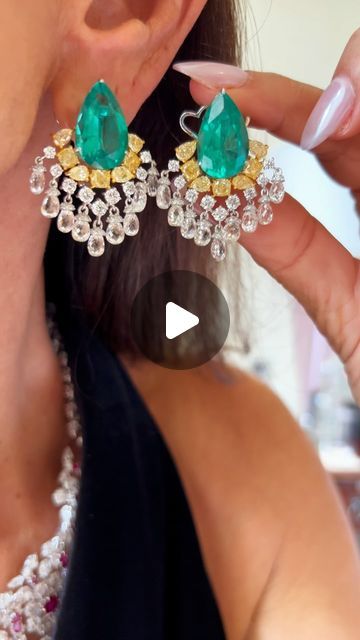 TRACEY ELLISON on Instagram: "WOWWWWWWW!!! By @kamyenjewellery , these emerald and diamond earrings literally have it all! Exquisite emeralds, fancy yellow diamonds, and magnificent briolletes (you know I can never resist a briolette!). They sway beautifully with your every moment… contact @kamyenjewellery directly for details. 💚💚💎💎💛💛" Beautiful Jewelry Diamonds, Emerald Diamond Earrings, Diamond Earrings Design, Antique Bridal Jewelry, Fancy Yellow Diamond, Pakistani Jewelry, Emerald Diamond, Lady Dior Bag, Yellow Diamond