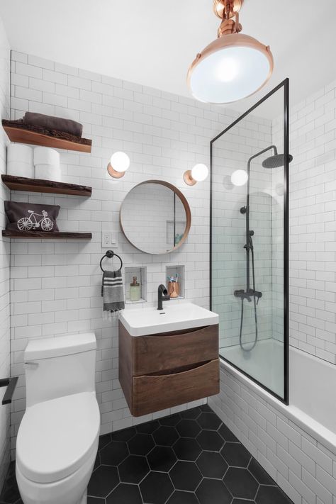 Design Interior Baie, Windowless Bathroom, Bathroom Vanity Style, Dekorere Bad, Bilik Air, Eksterior Modern, Penny Tile, Small Bathroom Makeover, Decor Baie