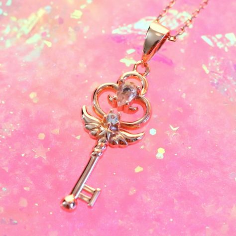 Magical Key, Goblincore Fairycore, Ethereal Jewelry, Kawaii Necklace, Pandora Bracelet Designs, Otaku Art, Accessory Ideas, Kawaii Jewelry, Magical Jewelry