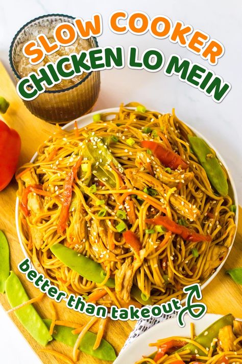 Asian Slow Cooker Recipes, Chicken Lo Mein Recipe, Slow Cooker Asian, Chicken Lo Mein, Lo Mein Recipes, Asian Noodle Recipes, Chicken Chow Mein, Sweet N Sour Chicken, Lo Mein