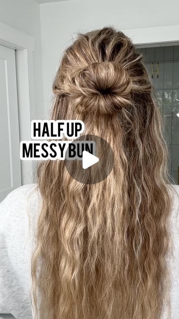 Lainey Ostrom on Instagram: "Happy Sunday! Half up messy bun tutorial. I love this bun and it’s super easy to achieve. Save and try ❤️ _ #halfuphalfdownhairstyle #halfupmessybun #messybuntutorial #messybunhairstyle #halfuphair #messybunlife #messybunreel" Easy Half Up Bun Hairstyles, Half Up Buns Long Hair, Super Easy Half Up Hairstyles, Everyday Half Up Half Down Hair, Half Up Half Down Hairstyles Bun, Half Up Half Down Bun Tutorial, Half Up Half Down With Bun, Half Bun Hairstyles Tutorials, Half Up Half Down Messy Bun