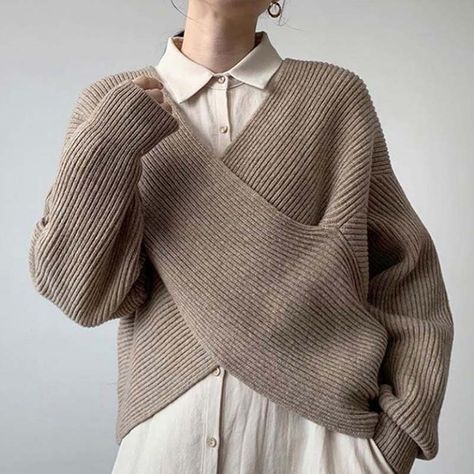 Loose Knitwear, Criss Cross Sweater, Cross Sweater, Raglan Sleeve Top, Cropped Pullover, Loose Pullover, Chic Sweaters, Pullover Sweater Women, Solid Clothes