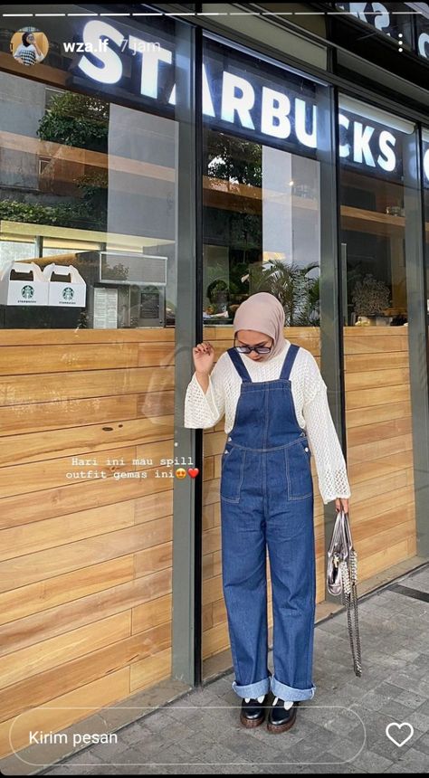 Outfit Baju Kodok, Ootd Jumpsuit Jeans, Ootd Jumpsuit Hijab Jeans, Overall Jeans Hijab, Outfit Overall Hijab, Ootd Jumpsuit Hijab, Jumpsuit Hijab Outfit, Ootd Overall, Overall Hijab