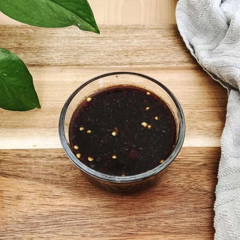 This oil-free and flavorful low fodmap stir fry sauce is a tasty and versatile sauce that can be used to make any low fodmap stir fry. If you have irritable bowel syndrome and are tired of eating bland food while on the low-fodmap diet and need a yummy low-fodmap stir fry recipe, you are in for a treat! Low Fodmap Stir Fry, Fodmap Recipes Dinner, Low Fodmap Recipes Dinner, Chinese Spices, Bland Food, Julienned Carrots, Buckwheat Noodles, Fry Sauce, Stir Fry Sauce