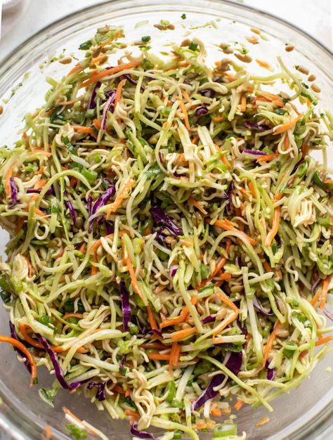 Brocolli Slaw Salad, Slaw With Ramen Noodles, Broccoli Slaw Dressing, Asian Broccoli Slaw, Toasted Sesame Dressing, Healthy Broccoli Slaw, Easy Beef Recipes, Broccoli Slaw Salad, Broccoli Slaw Recipes