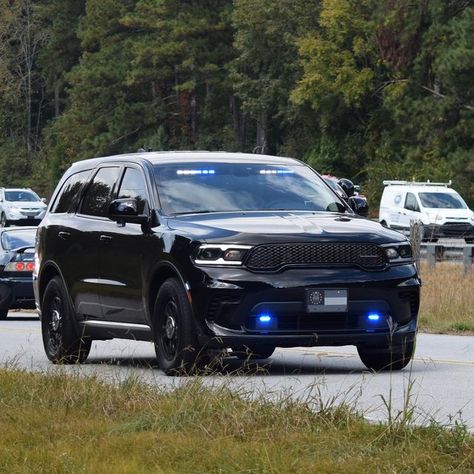 Police Cars Aesthetic, Unmarked Police Cars, Undercover Police Cars, Security Vehicles, Police Pictures, Police Aesthetic, Police Car Lights, Undercover Police, Detective Aesthetic