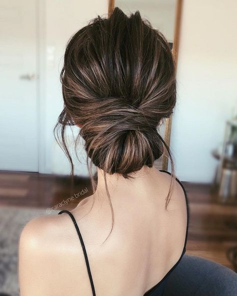 Beautiful Updo Hairstyle Ideas Romantic Bridal Updos, Long Wedding Hairstyles, Sanggul Modern, Messy Wedding Hair, Romantic Makeup, Bridal Hair Updo, Wedding Hair Inspiration, Low Bun, Bridal Updo