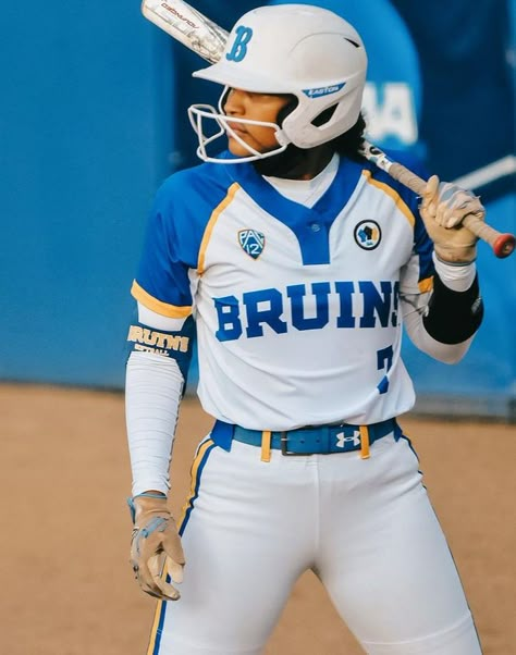 Softball Uniforms Ideas, Ucla Softball, Baseball Manga, Softball Pictures Poses, Softball Aesthetic, Media Day Poses, College Softball, Softball Photos, Uniforms Ideas