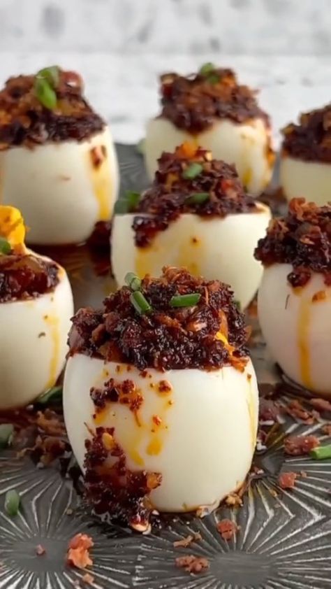 Ellen | Keto Lifestyle 💕’s Instagram post: “🔥Hot Chili Deviled Eggs All I have to say is try this one yall… this hot chili oil is going on everything I eat— it’s insane 🤌🏼😍…” Hot Chili Deviled Eggs, Eggs Chili Oil, Hard Boiled Egg Snack Ideas, Deviled Egg Eyeballs, Fall Deviled Eggs, Carnivore Deviled Eggs, New Year’s Eve Recipes, Healthy Dinner Ideas Recipes, Chili Oil Eggs