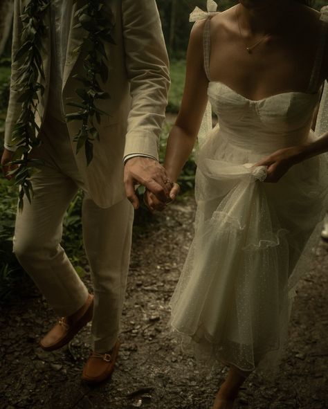 Let’s run away and get married in Hawaii… 💍🍃 Booking elopements/weddings for 2025/2026 💌 #hawaiiphotographer #hawaiiphotography #hawaiielopements #hawaiielopementphotographer #hawaiiwedding #hawaiiweddingphotographer #oahuweddingphotographer #couplephotos #hawaii #oahu #bigisland #maui #kauai Married In Hawaii, Hawaii Wedding Dress, Wedding In Hawaii, Hawaii Engagement, Hawaii Photography, Hawaii Elopement, Hawaii Oahu, Oahu Wedding, Hawaii Photographer