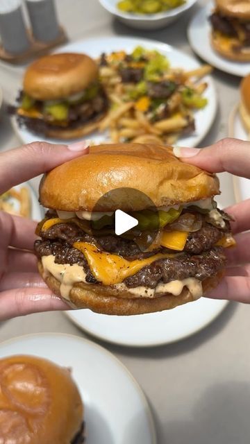 Hajar Larbah on Instagram: "🍔 The perfect smashed burgers with @webergrills Slate Griddle. The messier the burger, the better the taste in my opinion! #webergrills #slategriddle #ad  #burgers #smashburger #griddle #grilling #summer #cooking #recipe #easyrecipe #outdoors #outdoorcooking #food #foodie #foodblog #foodstagram #yummy #eeeeeats #instafood" Paris Food Guide, Smashed Burgers, Onion Burger, Plant Based Burgers, Paris Food, Toronto Food, Bacon Burger, Candied Bacon, Summer Cooking