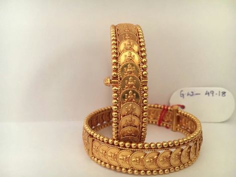 Gold Kasula Bangles, Lakshmi Kasula Bangles Gold, Antique Lakshmi Bangles, Lakshmi Coin Earrings Gold, Lakshmi Coin Bangles, Kaasu Design Bangles Gold, Lakshmi Design Gold Bangles, Gold Coin Bangles, Lakshmi Gold Bangles