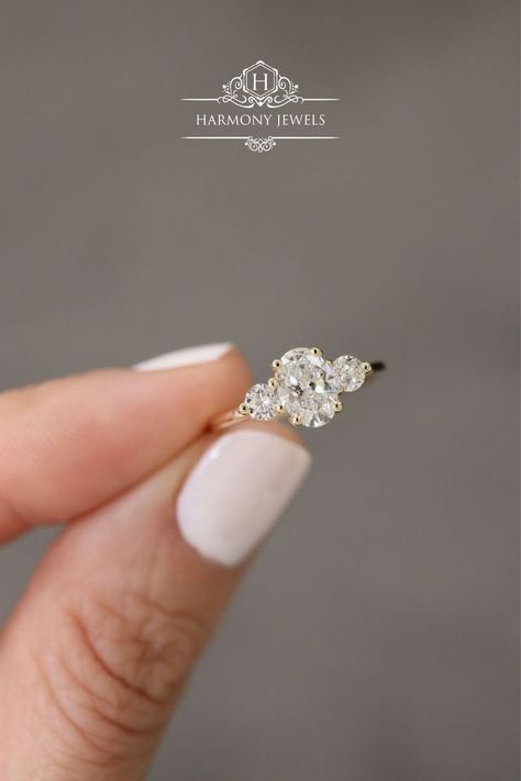 Diamond Trilogy Ring, Pretty Engagement Rings, Dream Wedding Ring, Trilogy Engagement Ring, Timeless Engagement Ring, Cute Engagement Rings, Future Engagement Rings, Oval Diamond Ring, Trilogy Ring