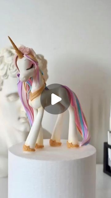 Fondant Unicorn Cake Topper Tutorial, Unicorn Cake Topper Tutorial, Horse Fondant Tutorial, Unicorn Mini Cake, Fondant Unicorn Tutorial, Unicorn Academy Cake, Unicorn Fondant Tutorial, Unicorn Cake Tutorial, Unicorn Pasta