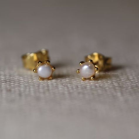 VICSTONENYCJEWEL - Etsy Elf Sorcerer, Stud Pearl Earrings, Square Diamond Engagement Ring, Layered Earrings, Gold Jhumka, Real Pearl Earrings, Gold Chain Earrings, Unique Diamond Engagement Rings, Pipe Dream