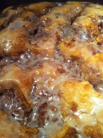 Pots, Pans, Pins and Prayers: Cinnabon Cinnamon Roll Cake Cinnabon Cinnamon Roll Cake, Cinnamon Bun Cake, Bars Dessert, Coffee Cake Recipes Easy, Bun Cake, American Foods, Cinnamon Coffee Cake, Cinnamon Roll Cake, Breakfast Sweets