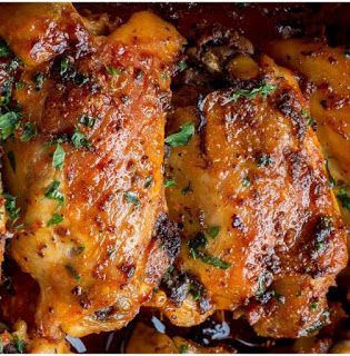 Good Frickin Paprika Chicken, Recipes With Smoked Paprika, Smoked Paprika Recipes, Chicken Thigh Oven, Baked Paprika Chicken, Chicken For Two, Paprika Chicken Thighs, Smoked Paprika Chicken, Chicken Paprika