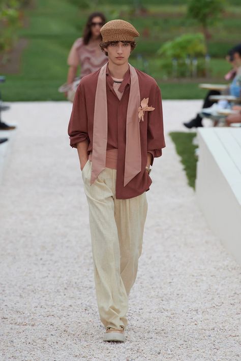 Mens Runway Fashion 2024, Mens Ss24 Trends, Spring Summer 2024 Menswear, Summer Fashion Runway, Spring Summer 2024 Mens Fashion Trends, Mens Runway 2023, Mens Runway 2024, Runway Mens Fashion, 2024 Mens Fashion Trend