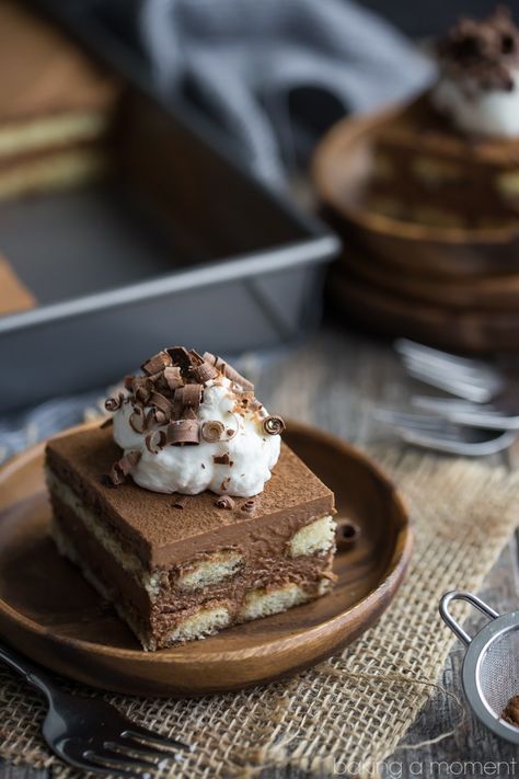 Chocolate Tiramisu Recipe, Tiramisu Cake Recipe, Chocolate Tiramisu, Tiramisu Dessert, Sweetened Whipped Cream, Tiramisu Cake, Tiramisu Recipe, Refreshing Desserts, Creamy Chocolate