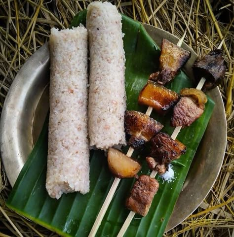 Assam Food, Appetizer Board, School Border, Sri Lankan Recipes, Roasted Pork, Pork Meat, Desi Food, Lunch Recipes Healthy, Tasty Bites