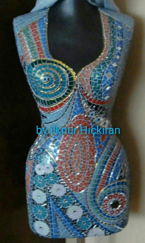 Mosaic Mannequin, Mosaic Dress, Mannequin Art, Fashion Design Dress, Mosaic Projects, Runway Dresses, Mosaic Art, Design Inspo, Dress Making