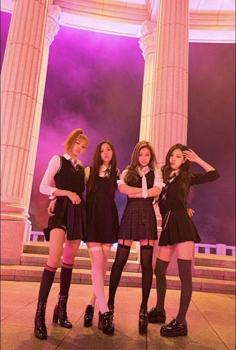 Blackpink As If It's Your Last As If Its Your Last Blackpink, Blackpink As If Its Your Last, Chanel Rose, Photo Manga, As If Its Your Last, Hyun A, K Wallpaper, Blackpink Members, Jennie Lisa