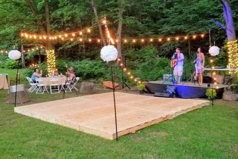 Diy Pallet Dance Floor, Homemade Dance Floor Wedding, Diy Dance Floor Wedding, Pallet Dance Floor, Outdoor Sweet 16, Diy Dance Floor, Country Backyards, Stretch Tent, Outdoor Dance Floors