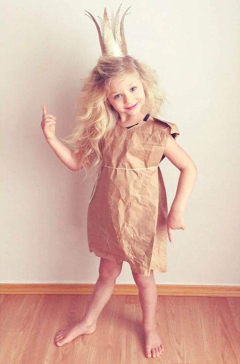 27 easy Book Week costumes to make at home | Mum's Grapevine Costumes To Make At Home, Paper Bag Princess Costume, Easy Book Week Costumes, Book Week Costume Ideas, Diy Costumes Kids Boys, Book Week Ideas, Halloween Costumes Women Creative, Paper Bag Princess, Robert Munsch