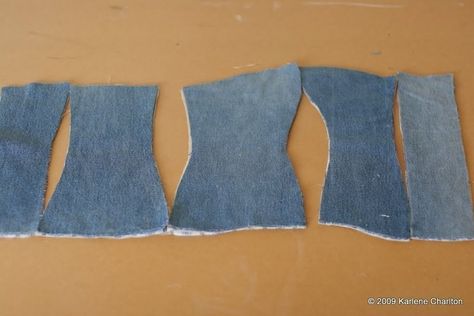 Recycled Denim Corset Corset Diy, How To Make A Corset, Diy Corset, Hippy Clothes, Mode Steampunk, Felt Ball Rug, Wool Products, Handmade Leather Bags, Diy Denim